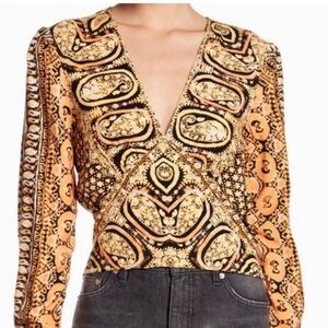 Free People Wild & Free V-neck  Cropped Blouse EUC Boho Size M Multicolor